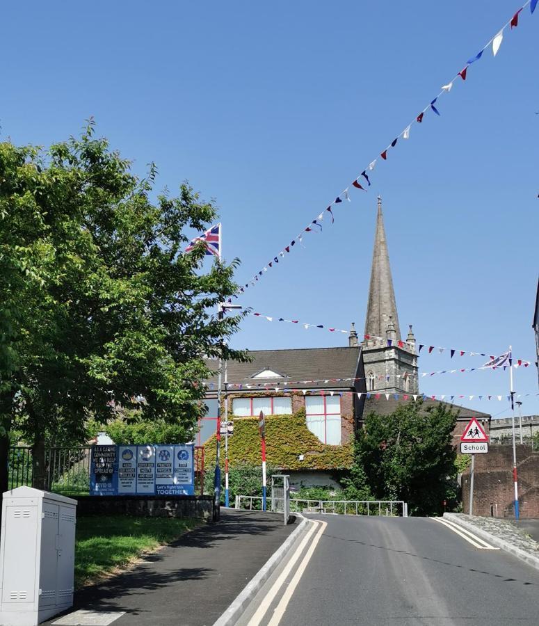 The Church Wall Apartment Londonderry Esterno foto